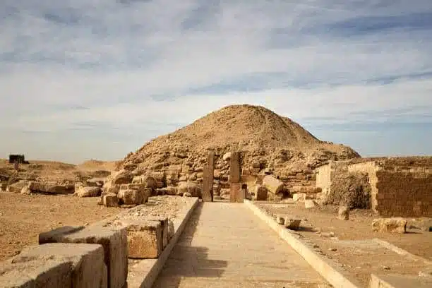 Cairo Ultra Tour-Sakkara and Museum of Egyptian Civilization